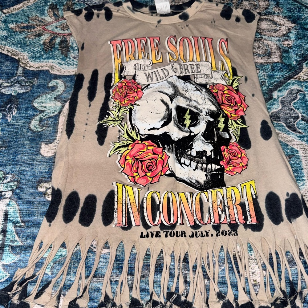 Grunge Graphic Fringe Concert Tee